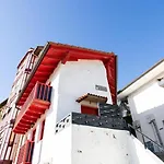 Portu Zarra Bermeo